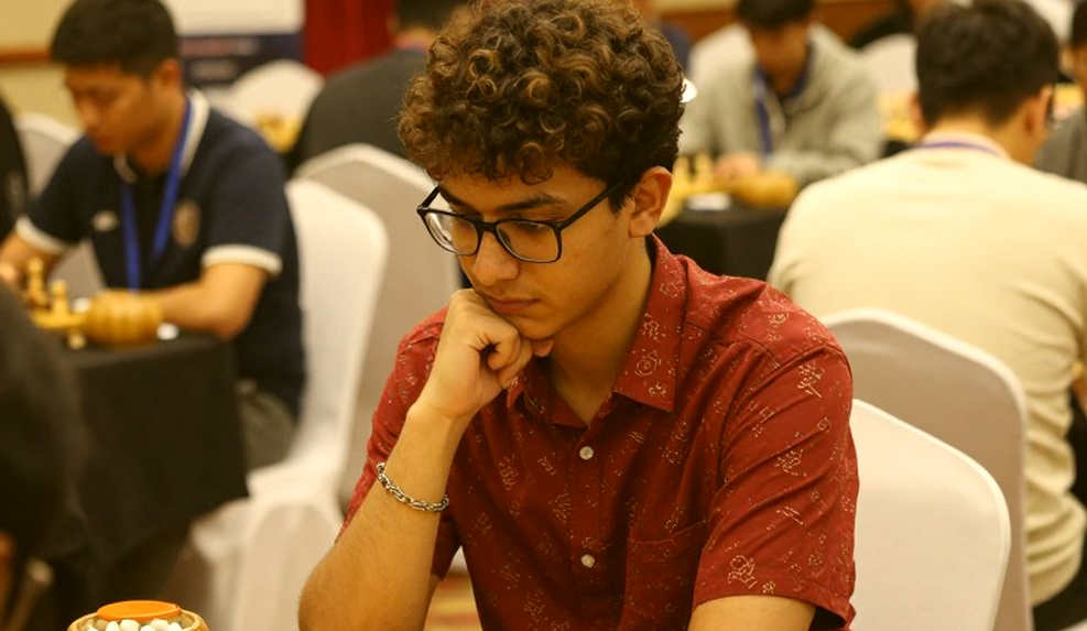 बेनको गैम्बिट या फ्रिट्ज़ 20? एक समीक्षा जिसमें शीर्षक और सामग्री दो अलग उत्पादों की कहानी कहते हैं